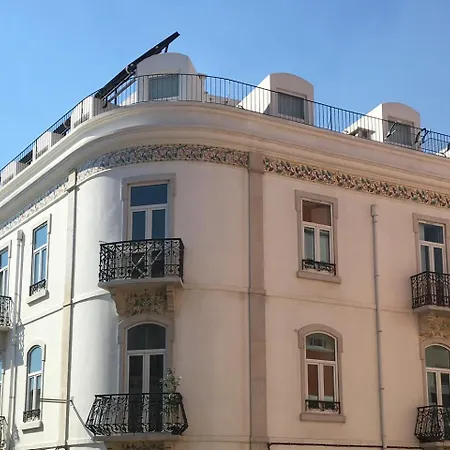 شقة Sunny 3bdr In Graca By Lovelystay