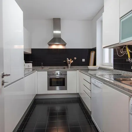 Lovelystay - Bright&spacious Flat In Graça