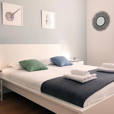 Sunny 3bdr In Graca By Lovelystay